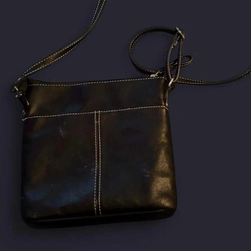 Classic Black Leather Messenger Bag